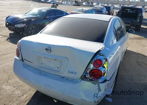 2006 Nissan Altima 2.5 S z USA, uszkodzony, nr VIN 1N4AL11D96N337724